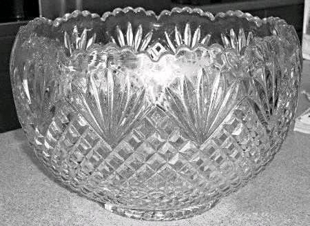 Rental store for BOWL, GLASS PINEAPPLE  PUNCH  11 QT in Kingsport TN